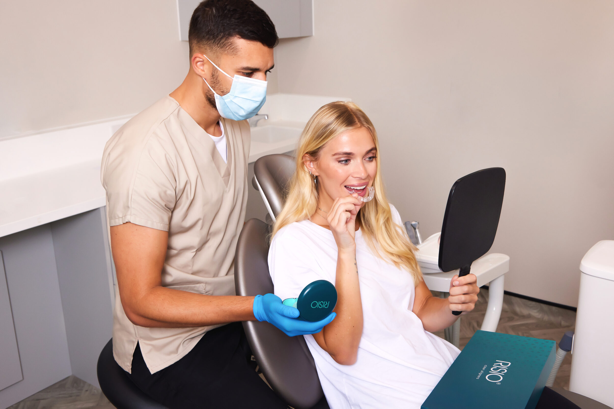 RISIO Professionally Whiten Teeth Whitening & Retainers